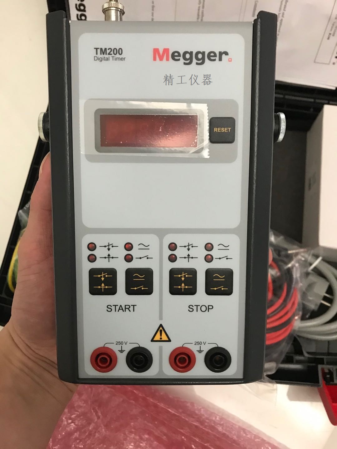 TM200 開關(guān)刀閘漏電保護(hù)器模擬漏電測試儀